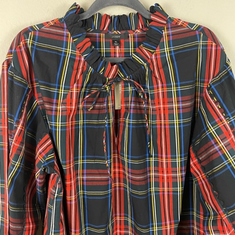 Scalloped tie-neck top in Stewart tartan NWT Size XL